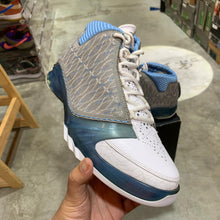 Load image into Gallery viewer, DS 2008' Nike Air Jordan 23 TITANIUM UNC