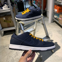 Load image into Gallery viewer, SAMPLE DS 2012' Nike Dunk Low Pro SB LEVIS Unreleased colorway