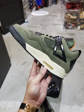 Load image into Gallery viewer, DS Original 2005' Nike Air Jordan 4s UNDEFEATED 1/72
