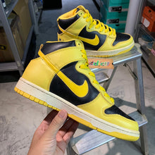 Load image into Gallery viewer, SAMPLE DS 1999' Nike Dunk High LE Pro SB "WUTANG" 1 of 36