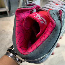 Load image into Gallery viewer, FT SAMPLE DS 2009' Nike Dunk High Pro SB BRAIN WRECK