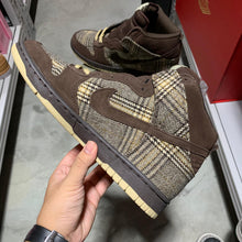 Load image into Gallery viewer, DS 2004&#39; Nike Dunk High Pro SB TWEED