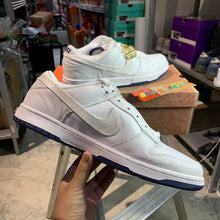 Load image into Gallery viewer, DS 2002&#39; Nike Dunk Low STUSSY 1/126 HYPERSTRIKES