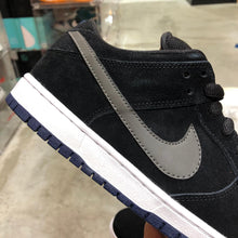 Load image into Gallery viewer, DS 2011&#39; Nike Dunk Low Pro SB FOG