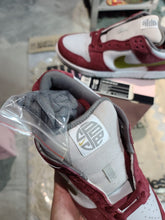 Load image into Gallery viewer, DS 2004&#39; Nike Dunk Low Pro SB SHANGHAI 1