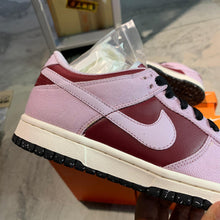 Load image into Gallery viewer, DS 2007&#39; Nike Dunk Low CL TEAM RED DENIM