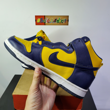 Load image into Gallery viewer, DS 1999&#39; Nike Dunk High LE &quot; Michigan &quot;