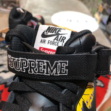 Load image into Gallery viewer, DS 2018&#39; Nike Air Force One Mid SUPREME