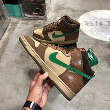 Load image into Gallery viewer, DS 2007&#39; Nike Dunk HIGH Pro SB WOOD DESK