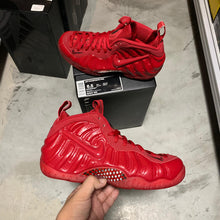 Load image into Gallery viewer, ULTRA RARE SIZE DS 2015&#39; Nike Foamposite Pro RED OCTOBER
