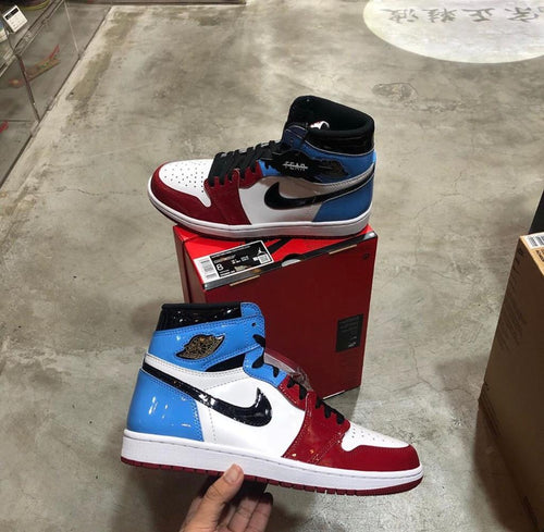 DS 2019' Nike Air Jordan 1s FEARLESS UNC CHICAGO
