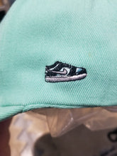 Load image into Gallery viewer, DS 2005&#39; OG Nike SB x Diamond Supply Co. TIFFANY HAT
