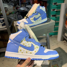 Load image into Gallery viewer, DS 2003&#39; Nike Dunk High Pro SB SUPREME BLUE STARS