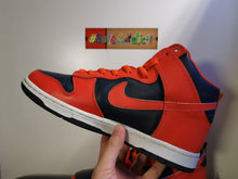 Load image into Gallery viewer, DS 1999&#39; Nike Dunk High LE “ SYRACUSE NAVY&quot;