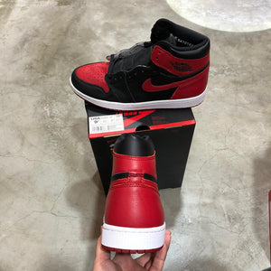 DS 2016' Nike Air Jordan 1s "Banned"
