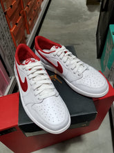 Load image into Gallery viewer, DS 2015&#39; Nike Air Jordan 1s Low WHITE VARSITY RED