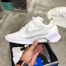 Load image into Gallery viewer, DS Nike Hyperadapt 1.0 FRIENDS &amp; FAMILY