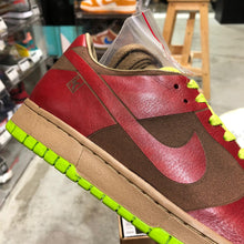 Load image into Gallery viewer, DS 2005&#39; Nike Dunk Low ONE PIECE LASER