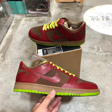 Load image into Gallery viewer, DS 2005&#39; Nike Dunk Low ONE PIECE LASER