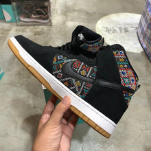 Load image into Gallery viewer, DS 2016&#39; Nike Dunk High Pro SB AZTEC GEOMETRY