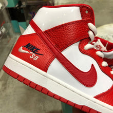 Load image into Gallery viewer, DS 2017&#39; Nike Dunk High Pro SB FUTURE COURT RED