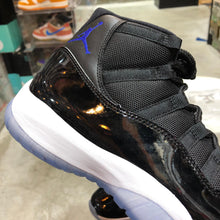Load image into Gallery viewer, DS 2016&#39; Air Jordan 11s SPACE JAM