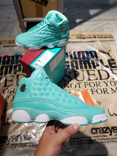 DS 2016' Air Jordan 13s WHAT IS LOVE PACK