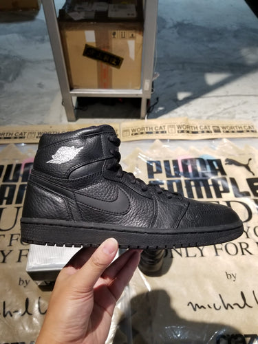 DS Co.jp 2001' Air Jordan 1s BLACK LIMITED 1 of 3000