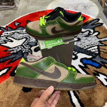 Load image into Gallery viewer, DS 2004&#39; Nike Dunk Low Pro SB JEDI