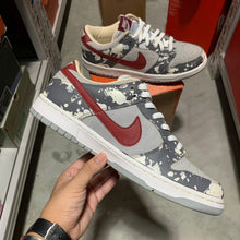 Load image into Gallery viewer, DS 2002&#39; Nike Dunk Low SPLATTER