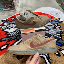 Load image into Gallery viewer, DS 2004&#39; Nike Dunk Low Pro SB GRIT TEAM RED