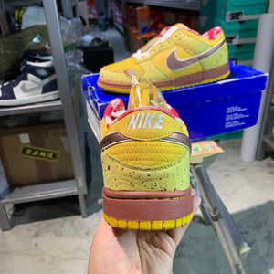 PROMO SAMPLE 2009' Nike Dunk Low SB CONCEPTS YELLOW LOBSTER
