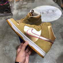 Load image into Gallery viewer, DS 2010&#39; Nike Dunk High Pro SB KOSTON THAI TEMPLE
