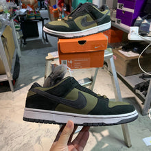 Load image into Gallery viewer, DS 2002&#39; 1st Gen Nike Dunk Low Pro SB LODEN