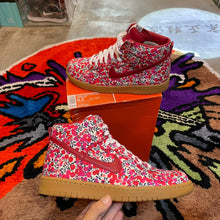 Load image into Gallery viewer, DS 2007&#39; RARE Nike Dunk High Premium LIBERTY