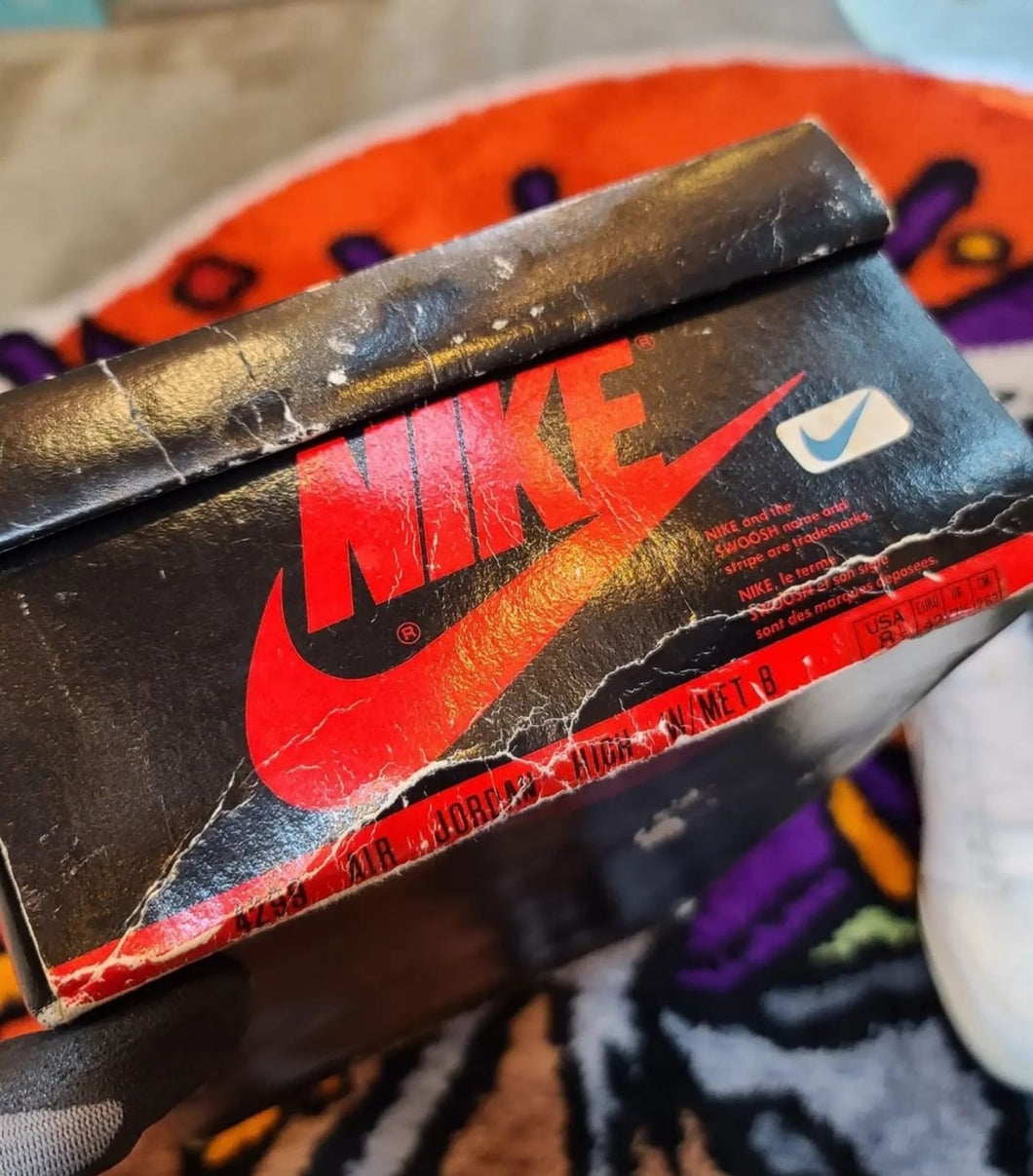 1985' SUPER RARE Vintage Original Deadstock Nike Air Jordan 1s METALLIC BLUE