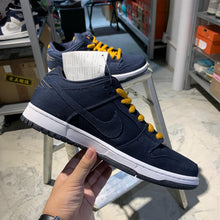 Load image into Gallery viewer, SAMPLE DS 2012&#39; Nike Dunk Low Pro SB LEVIS Unreleased colorway