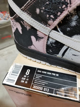 Load image into Gallery viewer, DS 2004&#39; Nike Dunk High Pro SB UNKLE