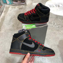 Load image into Gallery viewer, DS 2004&#39; Nike Dunk High Pro SB UNLUCKY 13